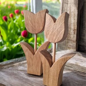 Handcrafted oak tulips – set of 2 | Wooden flower decorations | Sustainable gift idea
